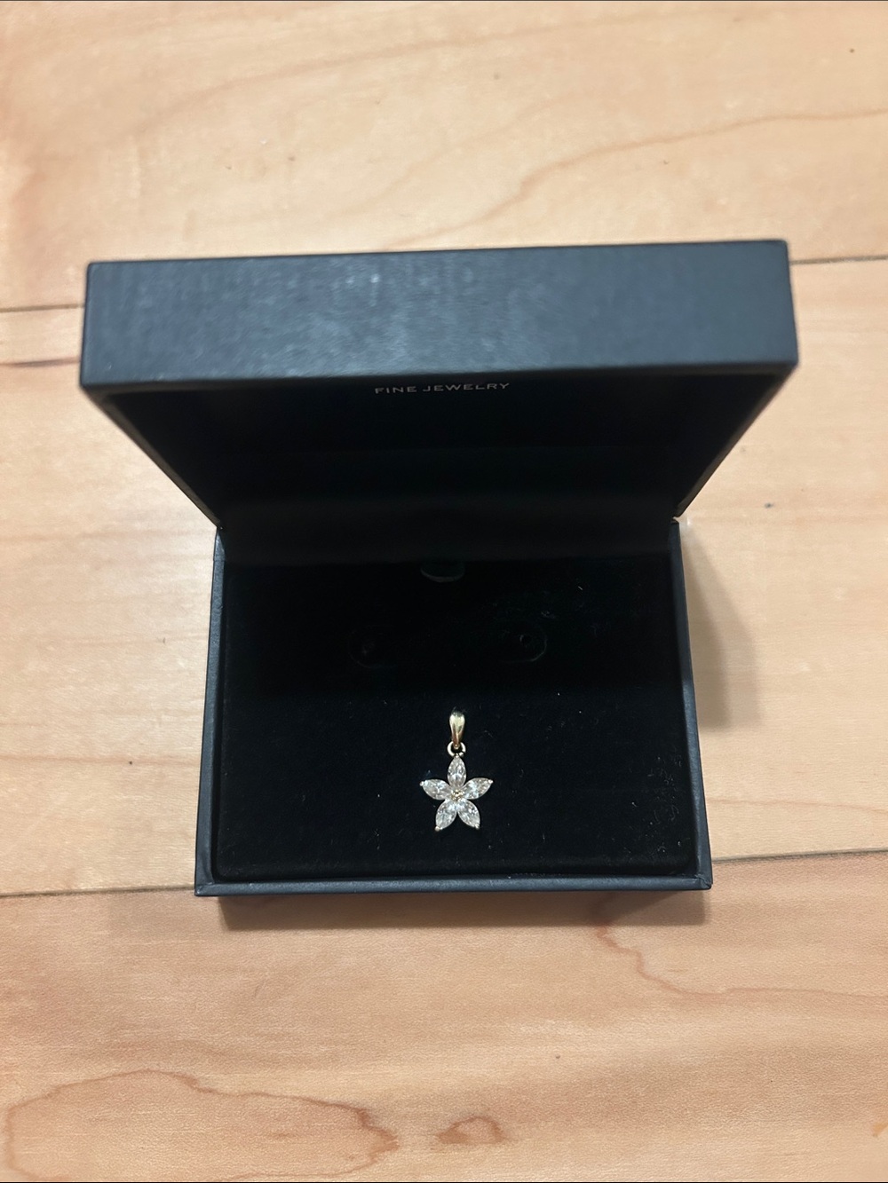 14k Gold Multi-Petal Flower Pendant.